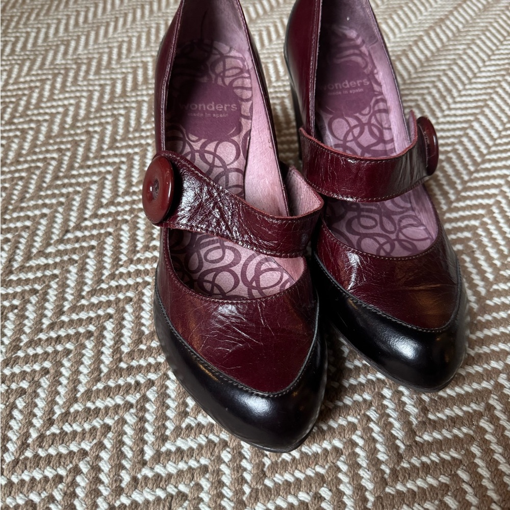 Wonders Mary Janes heels